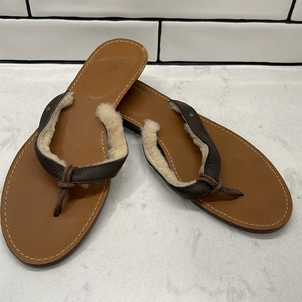 Ugg Fur Flip Wooden Bottom Flops Women’s Size 8